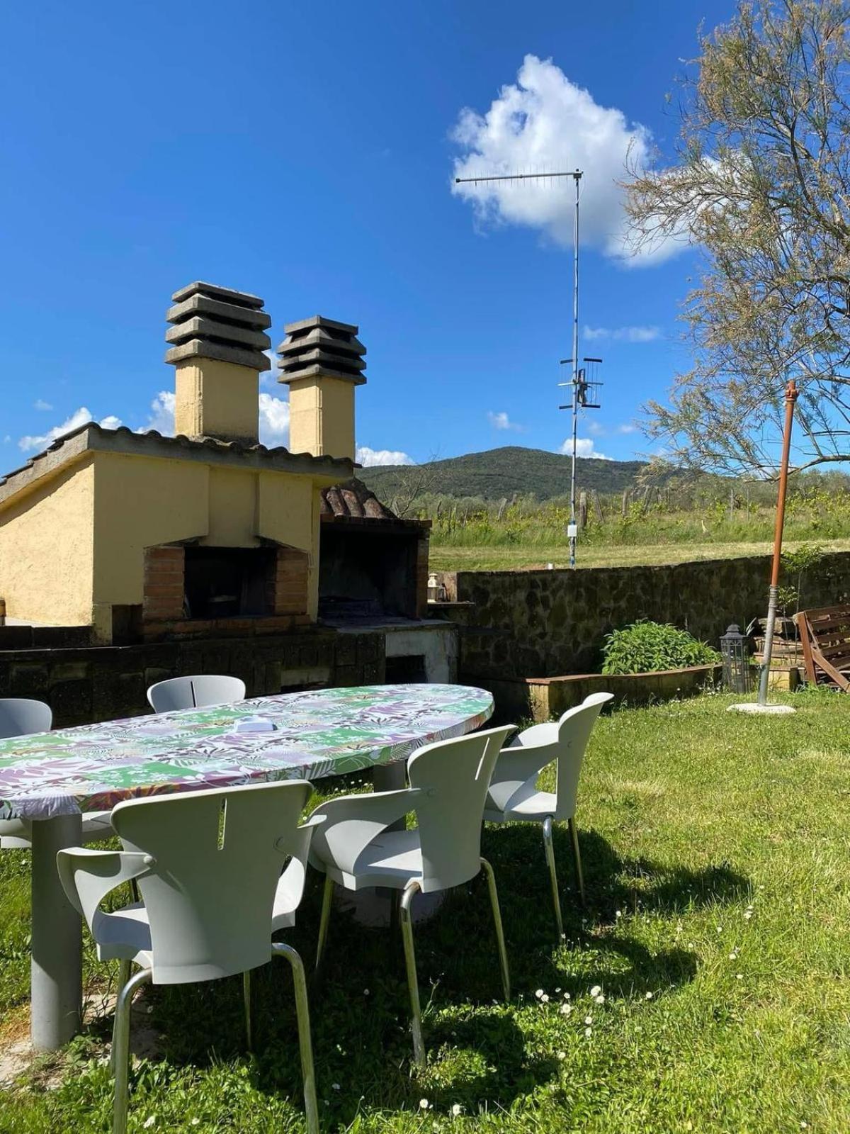 Agribike Agriturismo Poggio Rossino Гаворрано Экстерьер фото