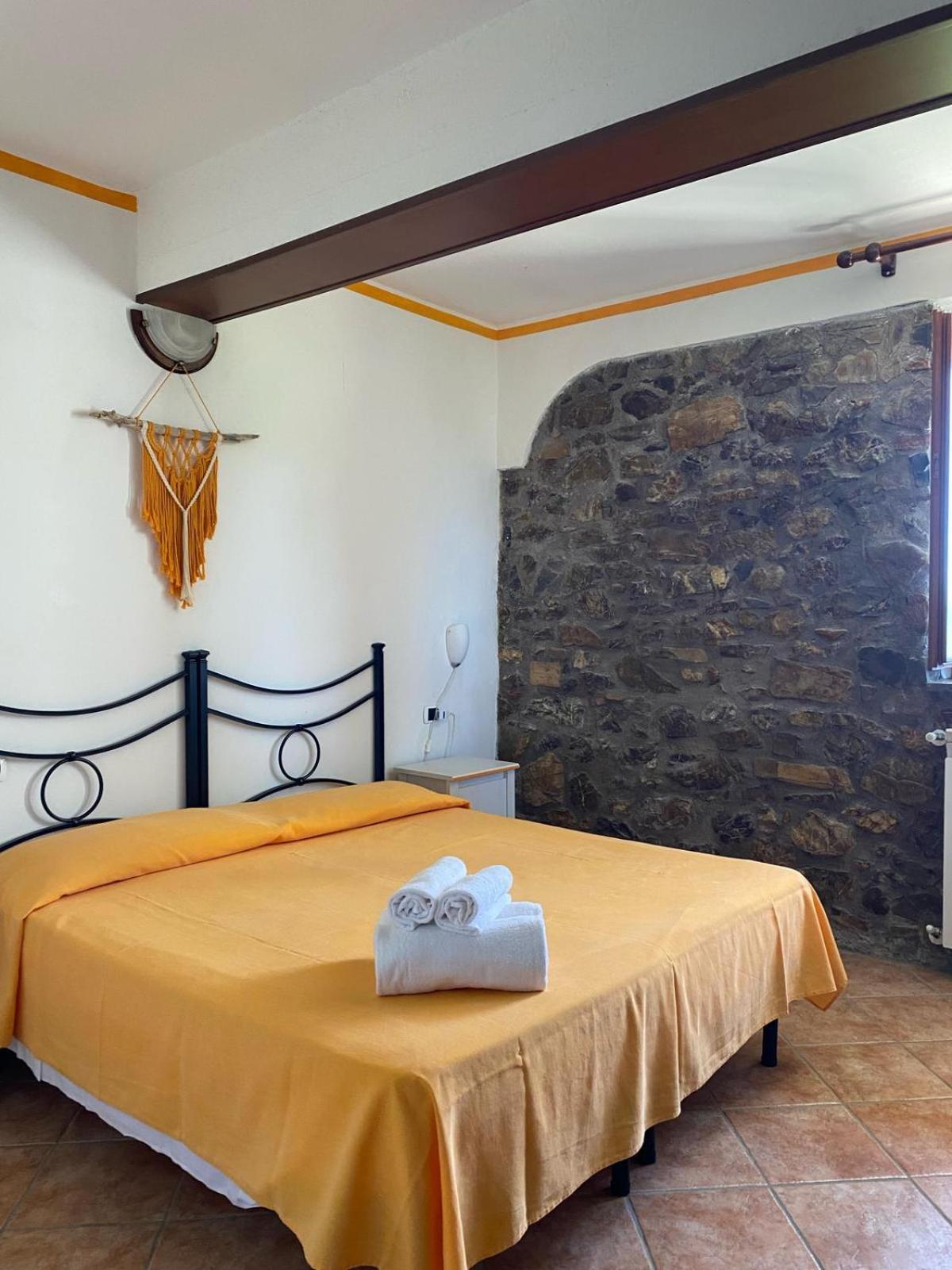Agribike Agriturismo Poggio Rossino Гаворрано Экстерьер фото